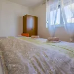 Apartament Herrliches In Atemberaubender Lage Nur 80 Meter Zum Mit Pool
