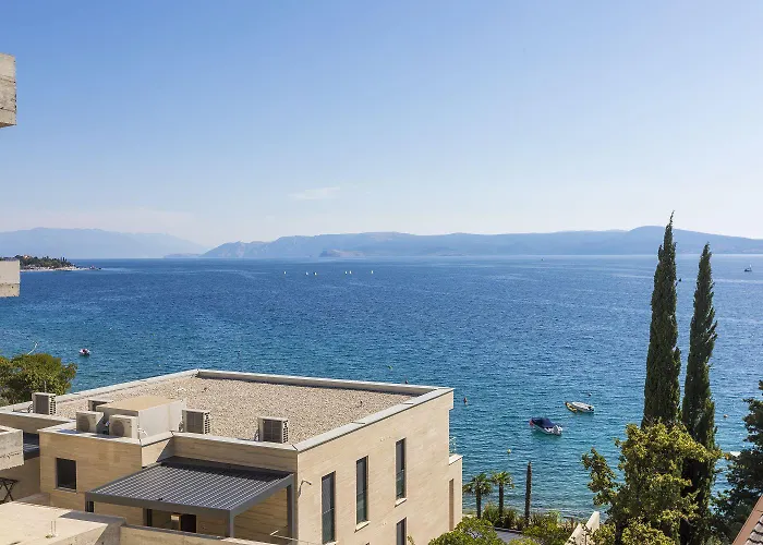 Herrliches In Atemberaubender Lage Nur 80 Meter Zum Mit Pool * تْسْغيكفانِتْسا